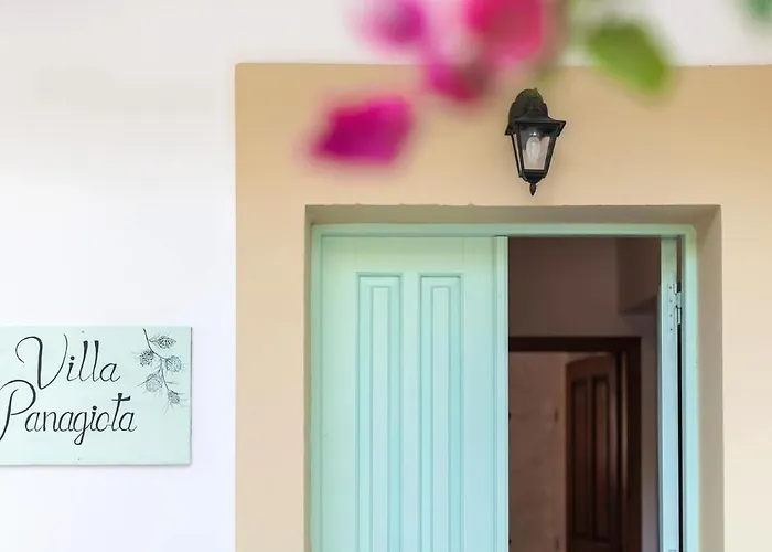 Vilă Panagiota, Pefkos *